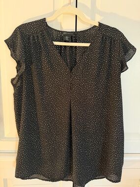 Jones New York Blouse XL Black White Polka Dot Flowy Short Sleeve Womens Top